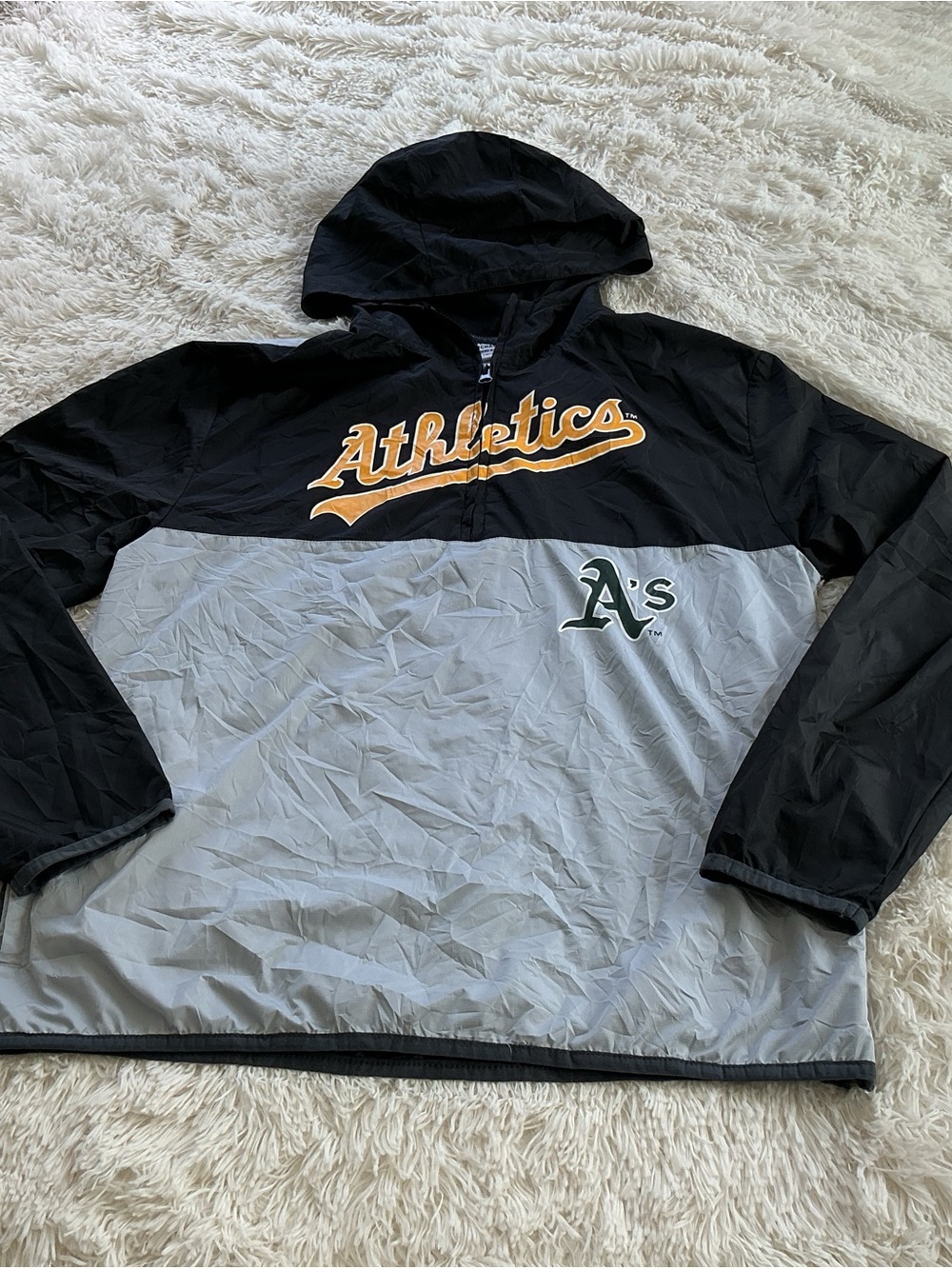 Genuine Merchandise Oakland Athletics Black & Gold Pullover Windbreaker size YL